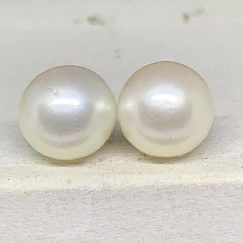 ต่างหู มุก South sea สีขาว 11.2 มิล แป้นทอง18Kขาว นน. 7.30 g