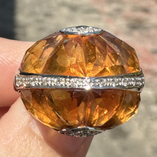 แหวน ซีทรีน ฝังเพชร 18 เม็ด 0.10 กะรัต ทอง18K ขนาด 50 นน. 7.20 g