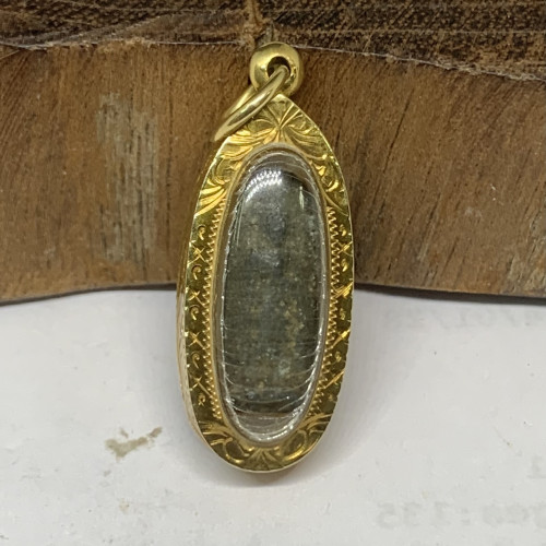 พระปางลีลา เนื้อชิน เลี่ยมทอง75-90% นน. 3.40 g