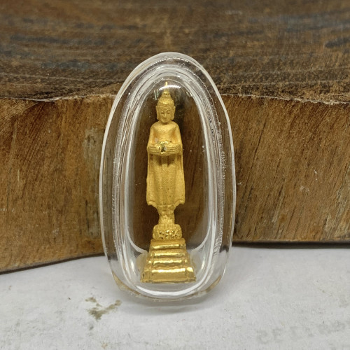 หลวงพ่อวัดบ้านแหลม เนื้อทองคำ ลอยองค์ ทอง99.99 (นน. 4.02 g) เลี่ยมพลาสติก นน. 5.44 g