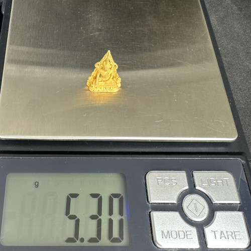 พระพุทธชินราช เนื้อทองคำ ลอยองค์ นน. 5.30 g 6