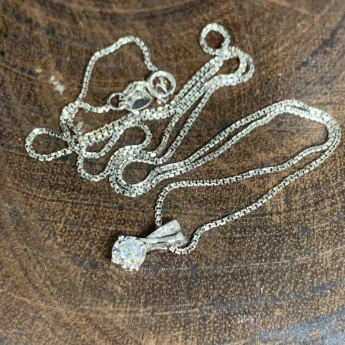สร้อยคอ Jubilee อิตาลี750 ทอง18K + จี้ เพชร 0.18 ct ฝังเพชร 3/0.03 ct ทอง18K ยาว 18 นิ้ว นน. 3.91 g