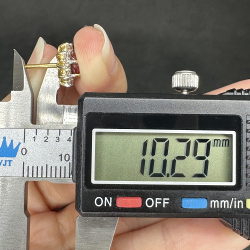 ต่างหู ทับทิม พม่า ฝังเพชร 20 เม็ด 0.60 กะรัต ทอง18K แป้นยาง นน. 3.17 g 7