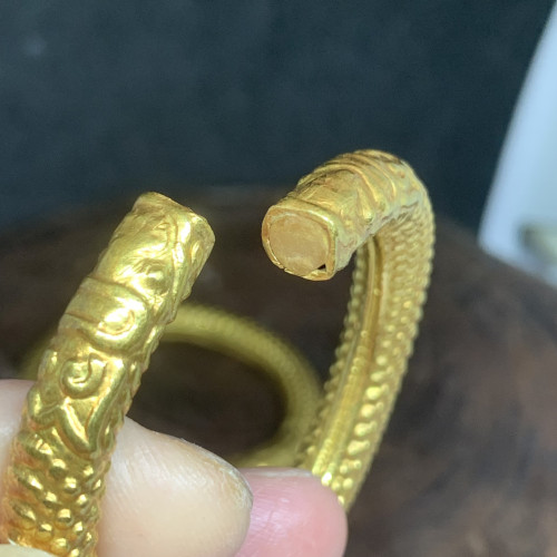 กำไลข้อมือ + ข้อเท้าเด็ก กิมปัง ตัว C แกะลาย เกล็ดมังกร ความกว้าง 4.00 ซม. นน. 29.90 g 6