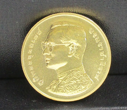 เหรียญ ในหลวง รัชกาลที่9 ครบ 6 รอบ 5 ธันาวคม 2542 เนื้อทองคำ สวยน่าสะสม นน. 15.05 g