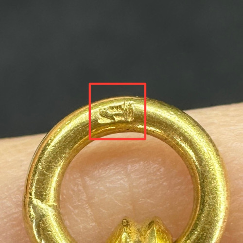 เหรียญกนกข้าง เจ้าคุณนรฯ เนื้อทองคำ เลี่ยมทอง ญสส ปลุกเสก ปี 2537 เลี่ยมทอง90 นน. 27.00 g 5