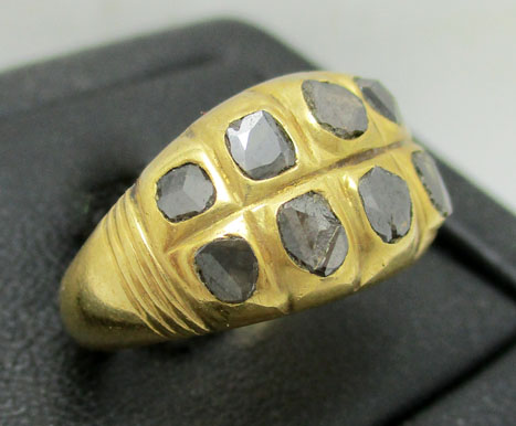 แหวน เพชรซีก 2 แถว งานตะไบ ทอง90 งานเก่า หลุดจำนำ นน. 3.78 g 1
