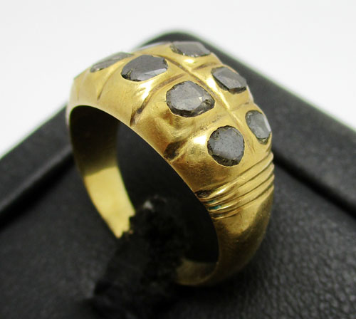 แหวน เพชรซีก 2 แถว งานตะไบ ทอง90 งานเก่า หลุดจำนำ นน. 3.78 g 2