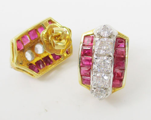 ต่างหู ทับทิม แทปเปอร์ คั่นพลอยขาว ทอง90 หลุดจำนำ งานสวยมาก นน. 9.42 g 1