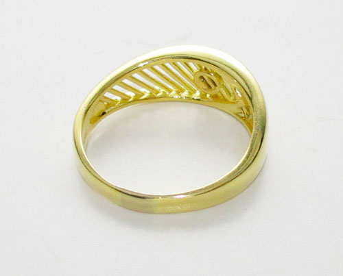 แหวน เพชรเดี่ยว ฉลุลาย 1 เม็ด 0.15 กะรัต ทอง18K หลุดจำนำ งานสวยมาก นน. 5.10 g 2