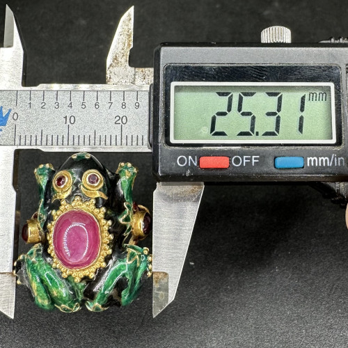 แหวน กบ ทองลงยา ตาทับทิม ทอง90 ขนาด 62 นน. 24.00 g 7