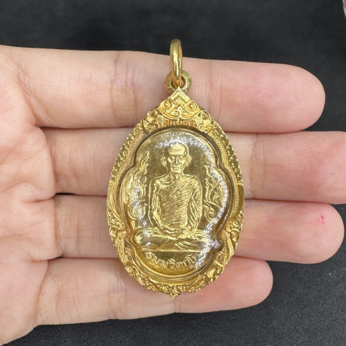 เหรียญกนกข้าง เจ้าคุณนรฯ เนื้อทองคำ เลี่ยมทอง ญสส ปลุกเสก ปี 2537 เลี่ยมทอง90 นน. 27.00 g 3