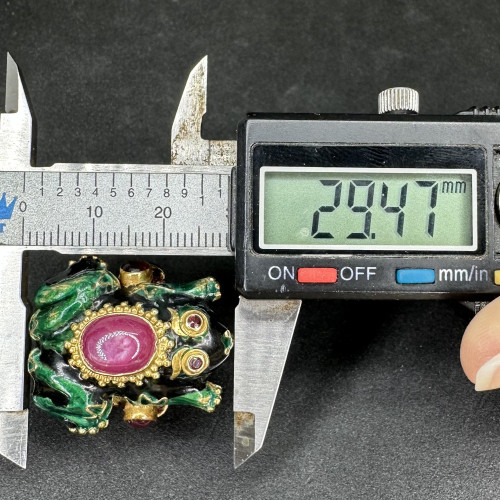 แหวน กบ ทองลงยา ตาทับทิม ทอง90 ขนาด 62 นน. 24.00 g 8