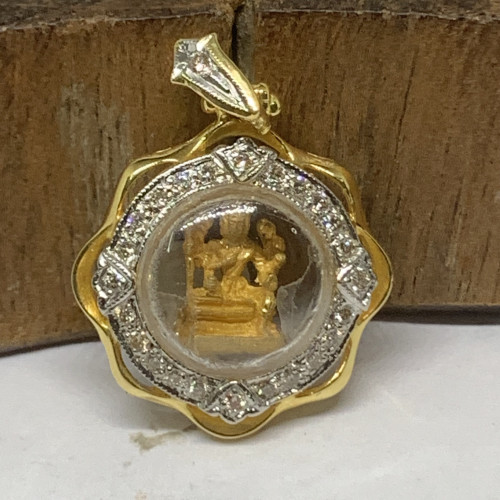 พระพรหม ลอยองค์ เนื้อทองคำ กรอบทอง ล้อมเพชร 25 เม็ด 0.25 กะรัต นน. 4.56 g