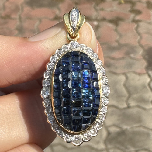 จี้ + เข็มกลัด ไพลิน Princess ล้อมเพชร 31 เม็ด 1.15 กะรัต ทอง18K งานสวยมาก นน. 8.26 g
