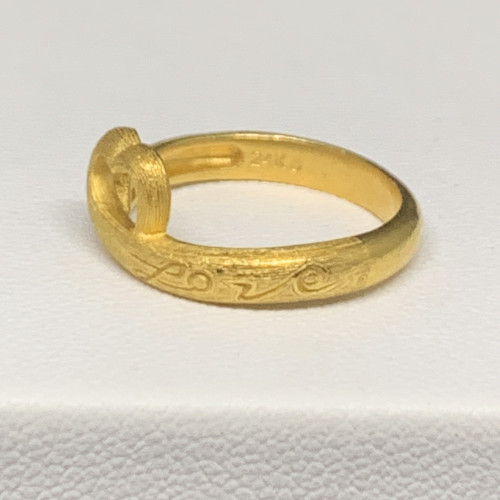 แหวน Prima Gold ทอง24K ลายหัวใจ สลักคำว่า LOVE ขนาด 47.5 นน. 3.94 g 1