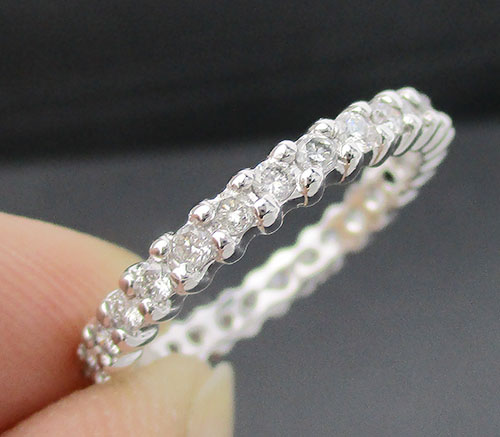 แหวน เพชรรอบ เพชร 28 เม็ด 0.56 กะรัต ทอง18Kขาว งานสวยมาก นน. 2.52 g