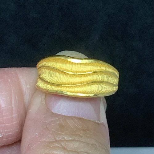 แหวน Prima Gold ทอง24K ลายคลื่น พ่นทราย ขนาด 51.5 นน. 8.50 g