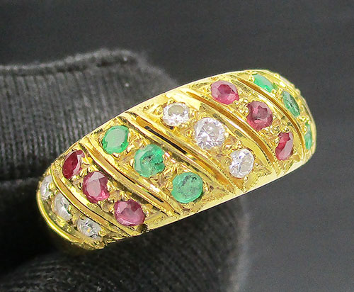 แหวน ทับทิม มรกต เจียร คั่นเพชร 9 เม็ด 0.25 กะรัต ทอง18K งานสวยมาก นน. 4.54 g
