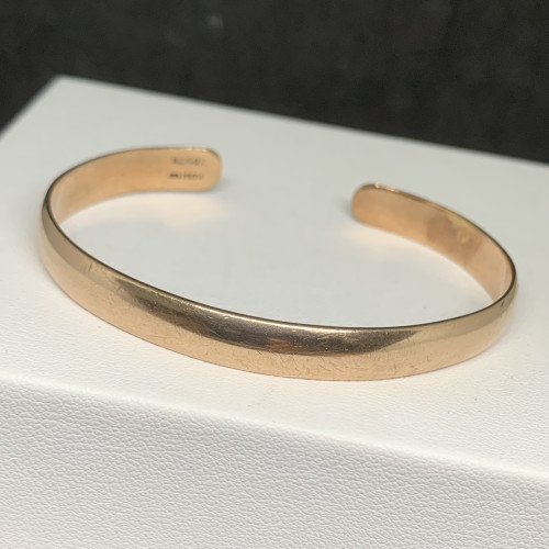 กำไล นาก40 ตัว C ลายเกลี้ยง ความกว้าง 5.60 ซม. นน. 18.16 g