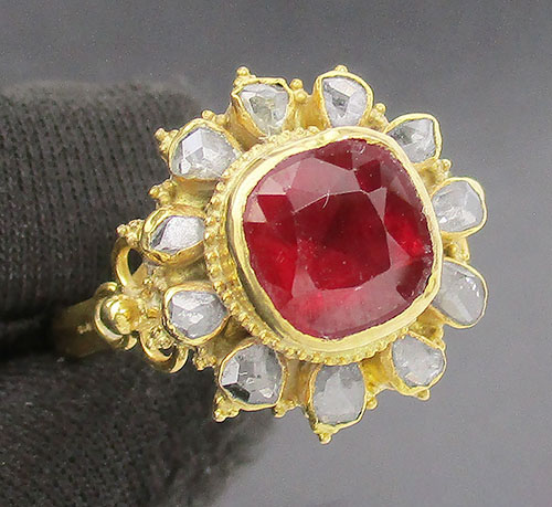 แหวน ทับทิม เจียร ล้อมเพชรซีก ทอง90 งานเก่า หลุดจำนำ สวยมาก นน. 5.41 g