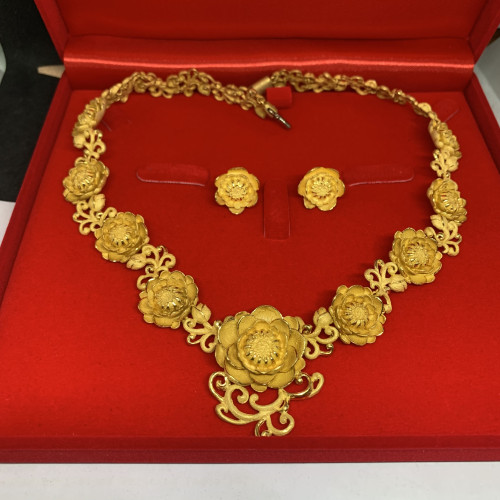 ชุด สร้อยคอ + ต่างหู Gold Master ทอง24K + ทอง14K ลายดอกบัว นน. 115.49 g