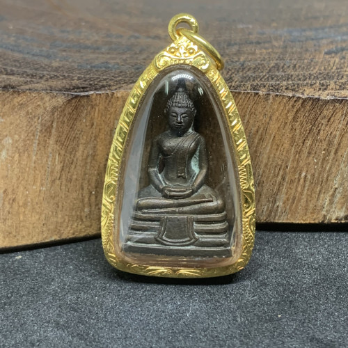 หลวงพ่อโสธร เนื้อทองแดงรมดำ เลี่ยมทอง60-70% นน. 10.27 g