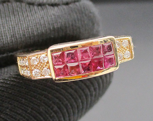 แหวน ทับทิม พม่า Princess 0.54 กะรัต ฝังเพชร 20 เม็ด 0.12 กะรัต ทอง18K สี Pink gold นน. 3.08 g