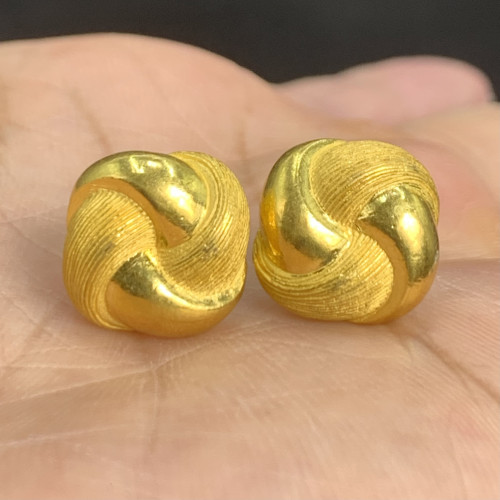 ต่างหู Prima Gold ทอง24K ลายตะกร้อสาน แป็นทอง18K นน. 10.13 g