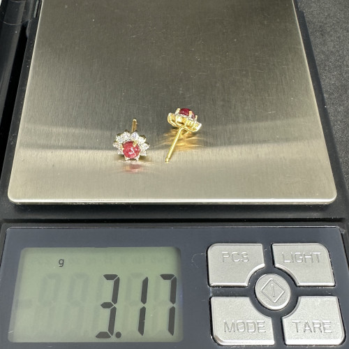 ต่างหู ทับทิม พม่า ฝังเพชร 20 เม็ด 0.60 กะรัต ทอง18K แป้นยาง นน. 3.17 g 8