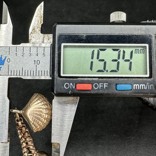 สร้อยข้อมือ นาก40 กระพรวน หอย มะเฟือง ตุ้งติ้ง งานเก่า หลุดจำนำ นน. 8.40 g 8