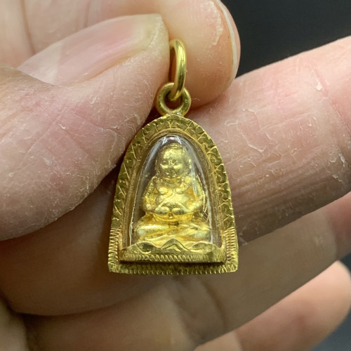 พระสังกัจจายน์ กะไหล่ทอง เลี่ยมทอง75-90% งานสวย น่าสะสม นน. 4.80 g