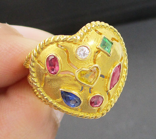 แหวน พลอยหลายสี เจียร แฟนซี ทรงหัวใจ ฝังเพชร 1 เม็ด 0.03 กะรัต ทอง90 งานสวยมาก นน. 7.21 g