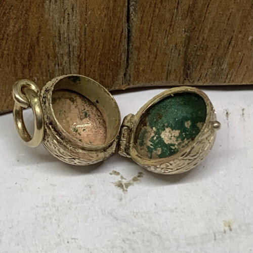 จี้ นาก40 แกะลายไทย เปิดได้ นน. 2.38 g 2