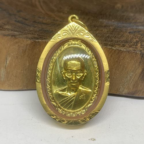 หลวงพ่อรวย วัดตะโก ปี 2560 กะไหล่ทอง เลี่ยมทอง90 นน. 11.39 g