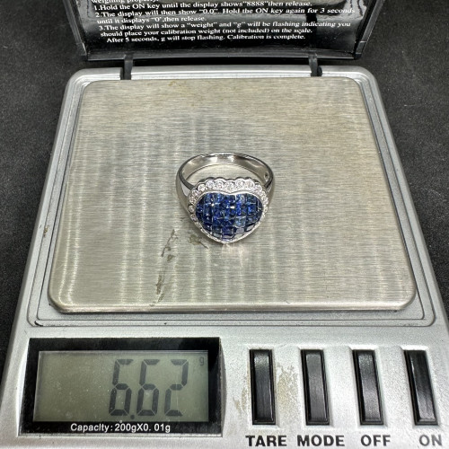 แหวน ไพลินซีลอน Princess ล้อมเพชร 24 เม็ด 0.24 กะรัต ทอง18Kขาว งานสวยมาก นน. 6.62 g 8