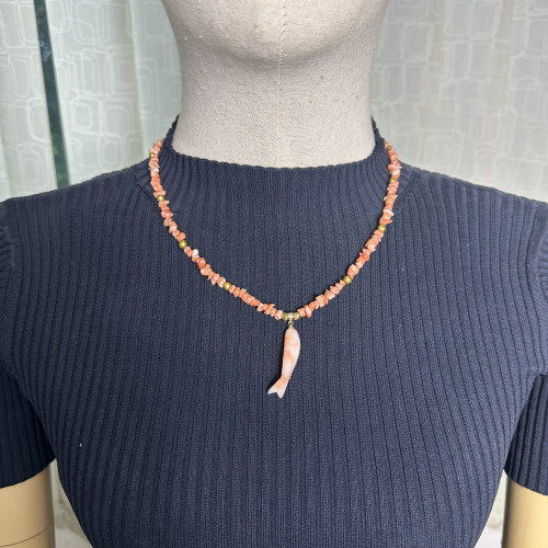 สร้อยคอ ปะการัง (Corol) สีโอลด์โรส คั่นเม็ดทอง รอบเส้น ตะขอทอง18K ความยาว 19 นิ้ว ร้อยด้วยเอ็น นน. 1 5