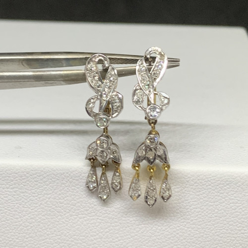 ต่างหู ห่วงเพชร ฝังเพชรกุหลาบ 42 เม็ด 0.50 กะรัต ทองK 2 สี (ทอง44.33%) นน. 2.83 g