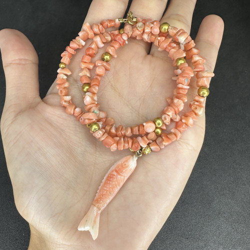 สร้อยคอ ปะการัง (Corol) สีโอลด์โรส คั่นเม็ดทอง รอบเส้น ตะขอทอง18K ความยาว 19 นิ้ว ร้อยด้วยเอ็น นน. 1 2