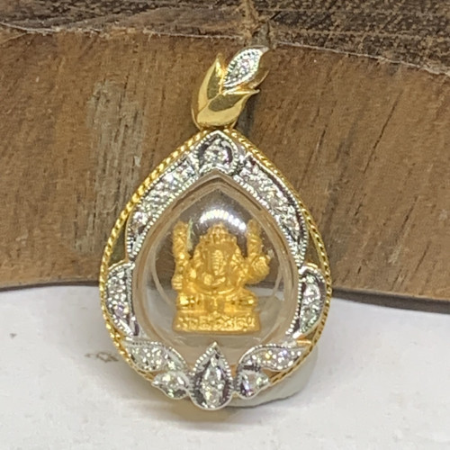 พระพิฆเนศวร ลอยองค์ เนื้อทองคำ กรอบทอง ฝังเพชร 19 เม็ด 0.19 กะรัต ทอง90 นน. 4.43 g
