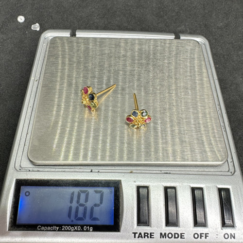 ต่างหู พลอยหลายสี กระจุกพิกุล ทอง90 แป้นพลาสติก งานสวย น่าสะสม นน. 1.82 g 7