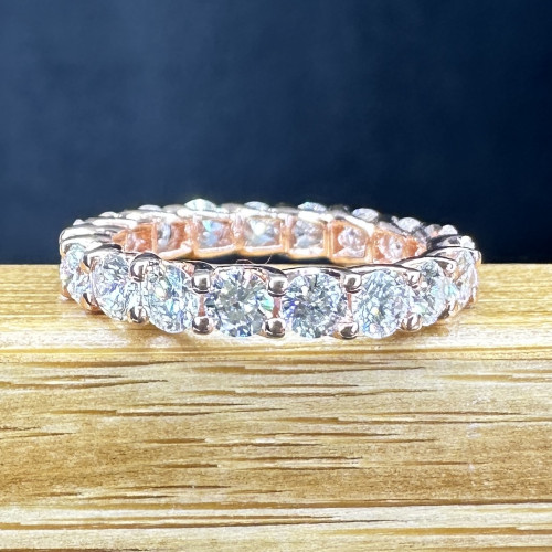 แหวน เพชรรอบ เพชร 19 เม็ด 2.28 กะรัต ทอง18K Pink gold ขนาด 49.5 นน. 2.78 g