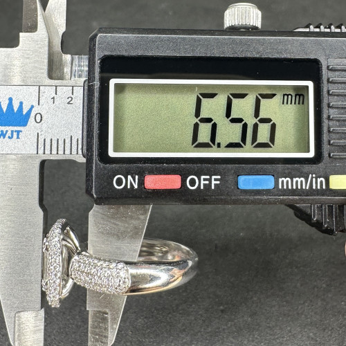 แหวน เพชร Jubilee เพชรประกบ 3/0.32 กะรัต เพชร 160/0.84 กะรัต ทอง18K ขนาด 48 นน. 6.41 g 9