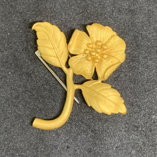 เข็มกลัด Gold Master ทอง24K + ทอง14K ลายดอกไม้ นน. 8.44 g