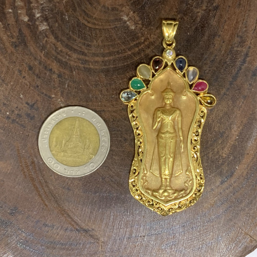 พระปางห้ามญาติ พระประจำวันจันทร์ เนื้อทองคำ ฝังพลอยนพเก้า เพชร 1/0.05 ct ทอง90 นน. 10.26 g 2
