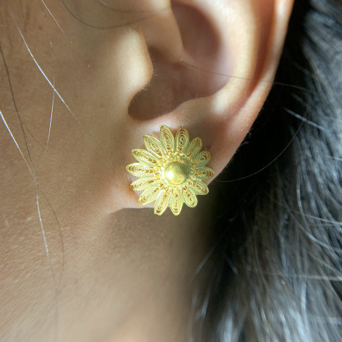 ต่างหู เม็ดกลม ฉลุลาย ดอกไม้ ทอง90 งานสวยมาก นน. 4.65 g 5