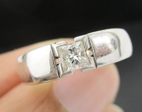 แหวน เพชร Jubilee เพชร Princess 1 เม็ด 0.33 กะรัต ทอง18Kขาว งานสวยมาก นน. 7.25 g