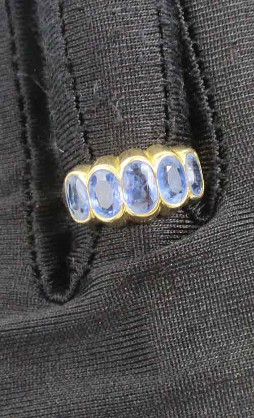 แหวน ไพลิน เจียร 5 เม็ด ทอง90 งานเก่า หลุดจำนำ สวยมาก นน. 4.38 g 3