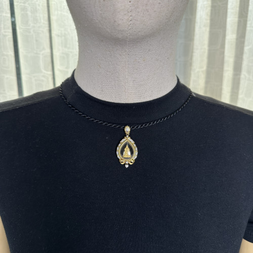 พระพุทธชินราช เนื้อทองคำ กรอบทอง18K ฝังเพชร 18 เม็ด 0.18 กะรัต นน. 9.00 g 5