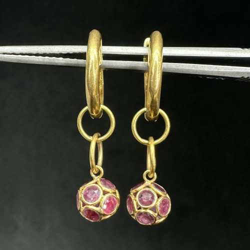 ต่างหู ห่วง ทับทิม พม่า ตะกร้อ ตุ้งติ้ง ทอง18K ถอดตุ้งติ้งออกได้ นน. 4.82 g